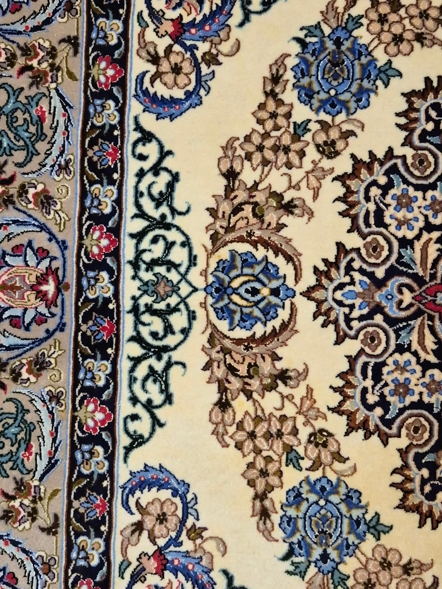 Isfahan Teppich Korkwolle mit Seide Medaillon feine Knüpfung