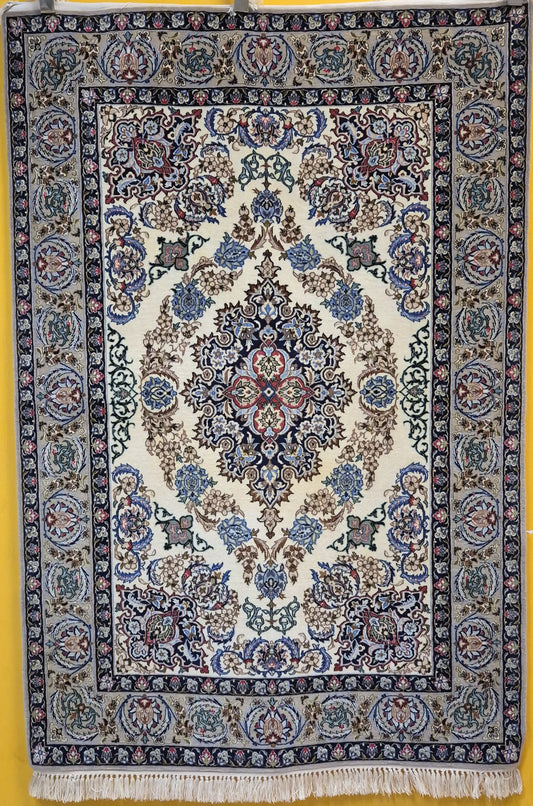 Isfahan Teppich Korkwolle mit Seide Medaillon feine Knüpfung