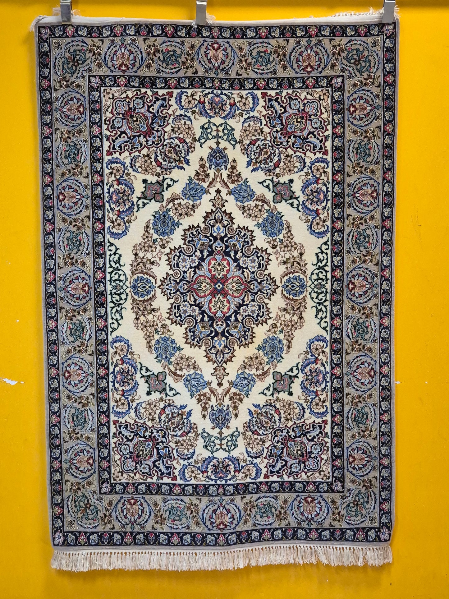 Isfahan Teppich Korkwolle mit Seide Medaillon feine Knüpfung