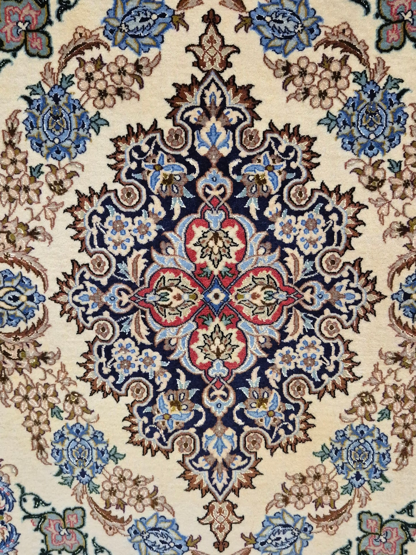 Isfahan Teppich Korkwolle mit Seide Medaillon feine Knüpfung