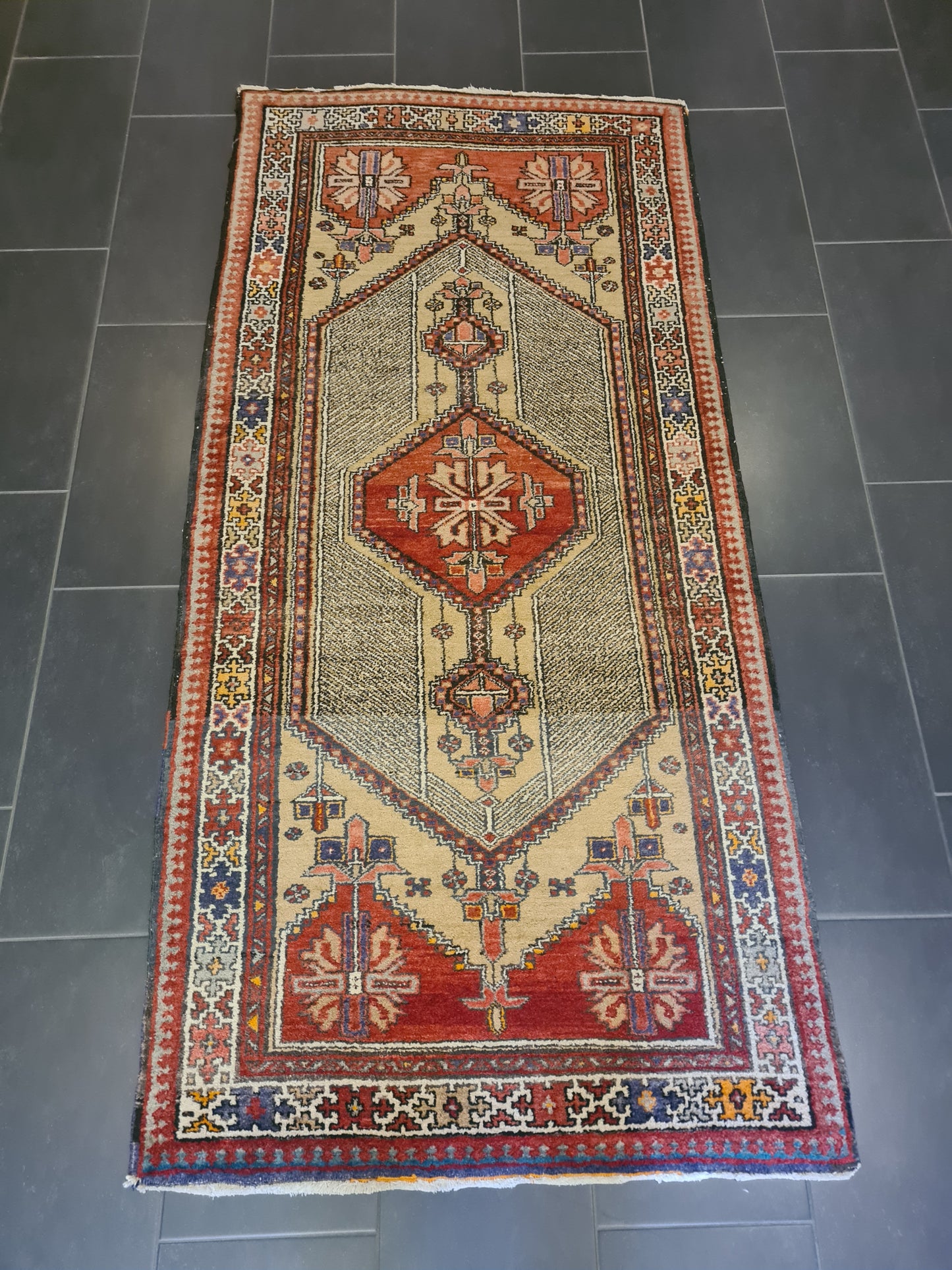 Perserteppich Orientteppich Handgeknüpfter Teppich Heris 225x105cm