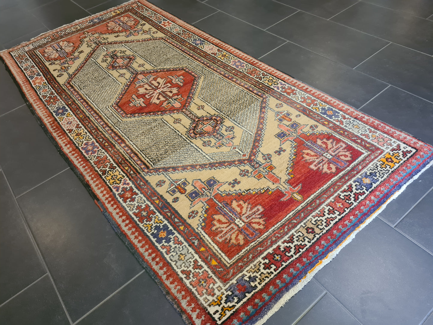 Perserteppich Orientteppich Handgeknüpfter Teppich Heris 225x105cm