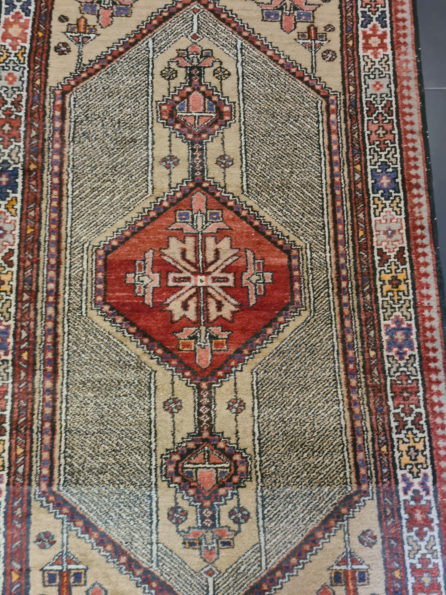 Perserteppich Orientteppich Handgeknüpfter Teppich Heris 225x105cm