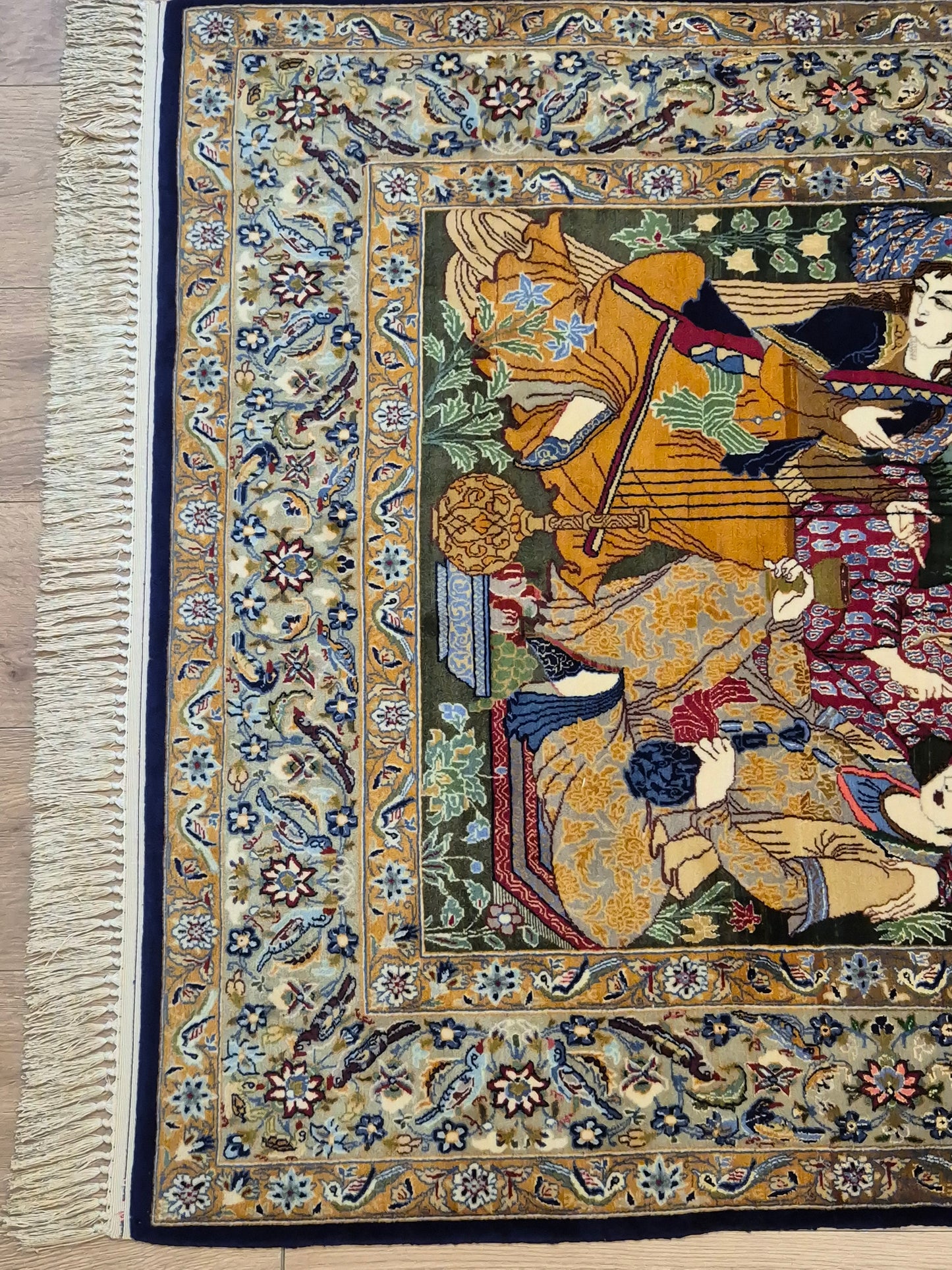 Isfahan Teppich Korkwolle mit Seide figürlich fein signiert