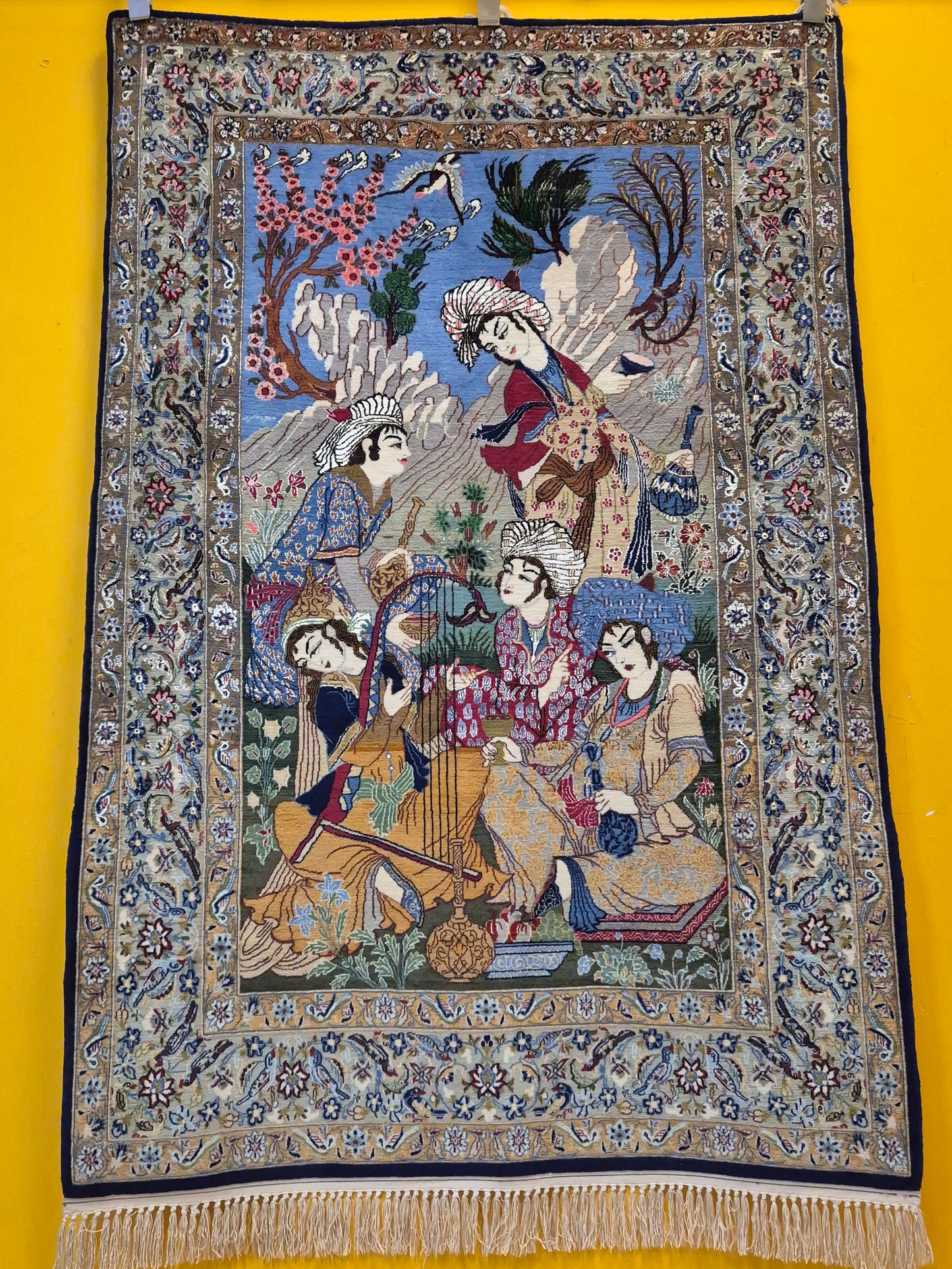 Isfahan Teppich Korkwolle mit Seide figürlich fein signiert