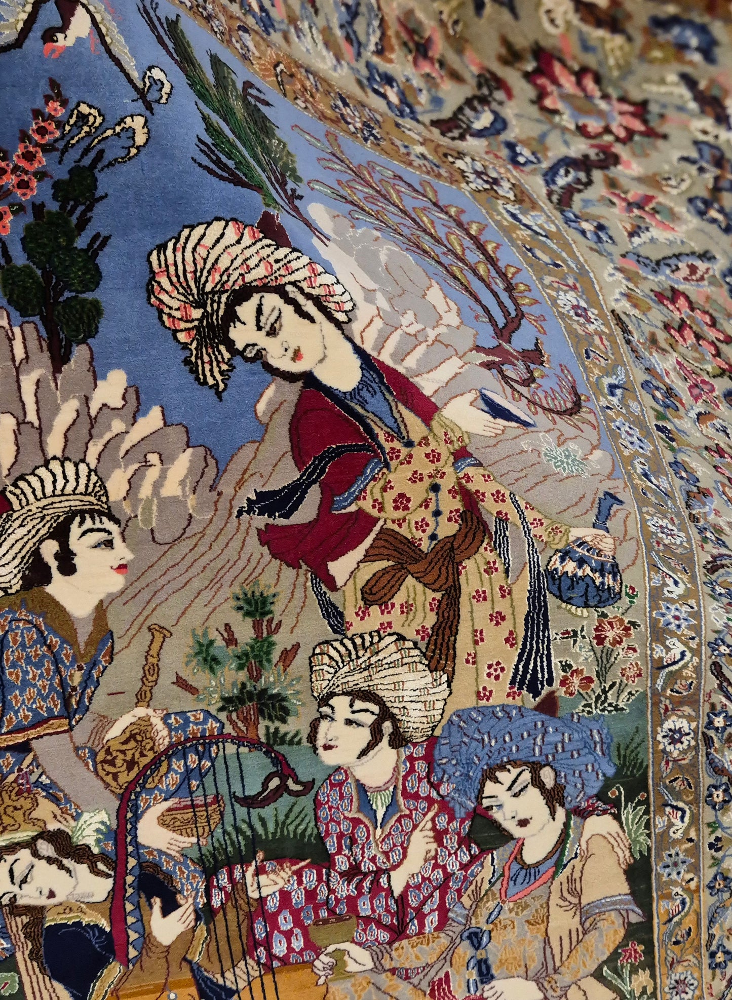 Isfahan Teppich Korkwolle mit Seide figürlich fein signiert