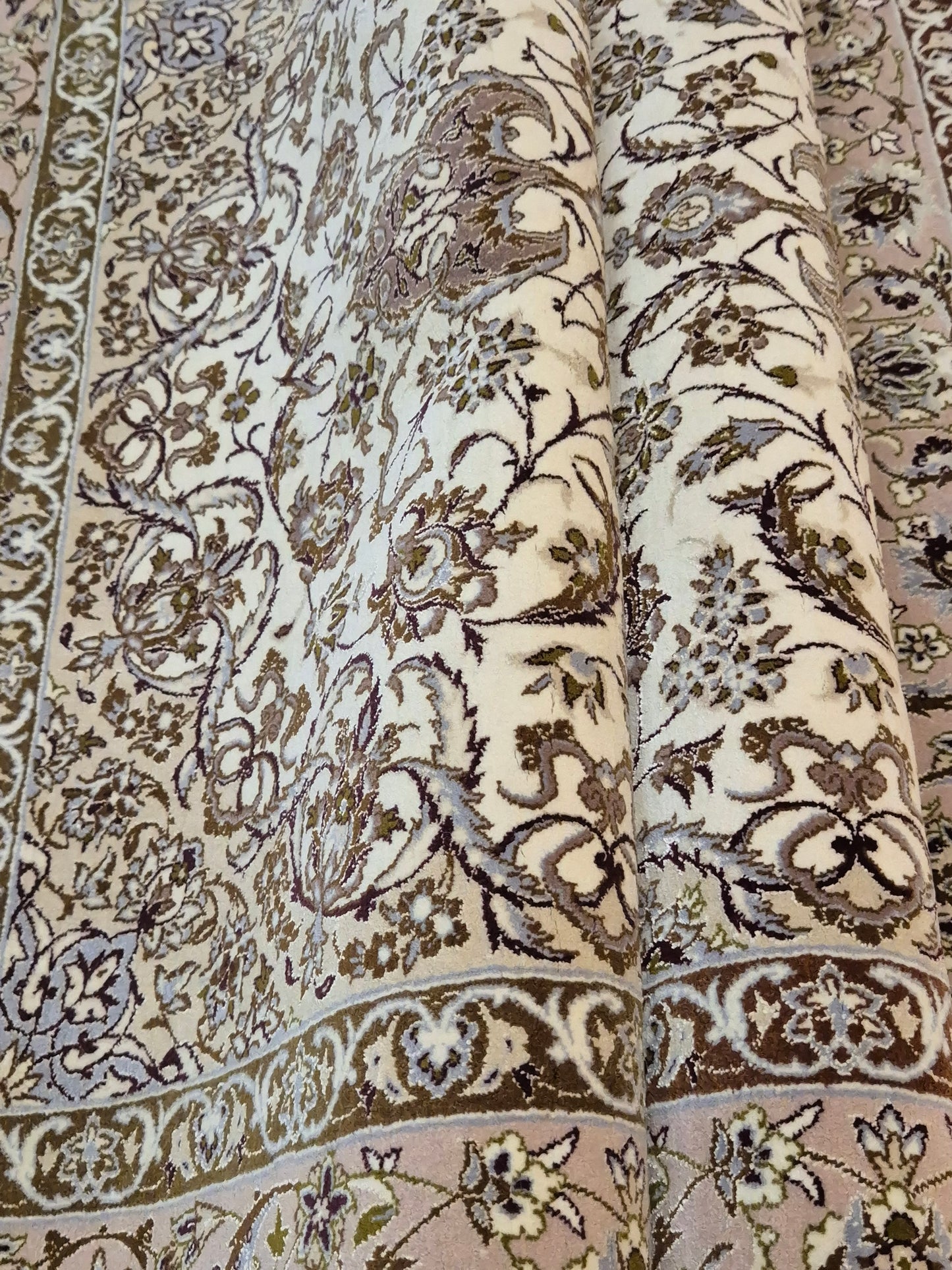 Isfahan Teppich Korkwolle mit Seide Medaillon feine Knüpfung