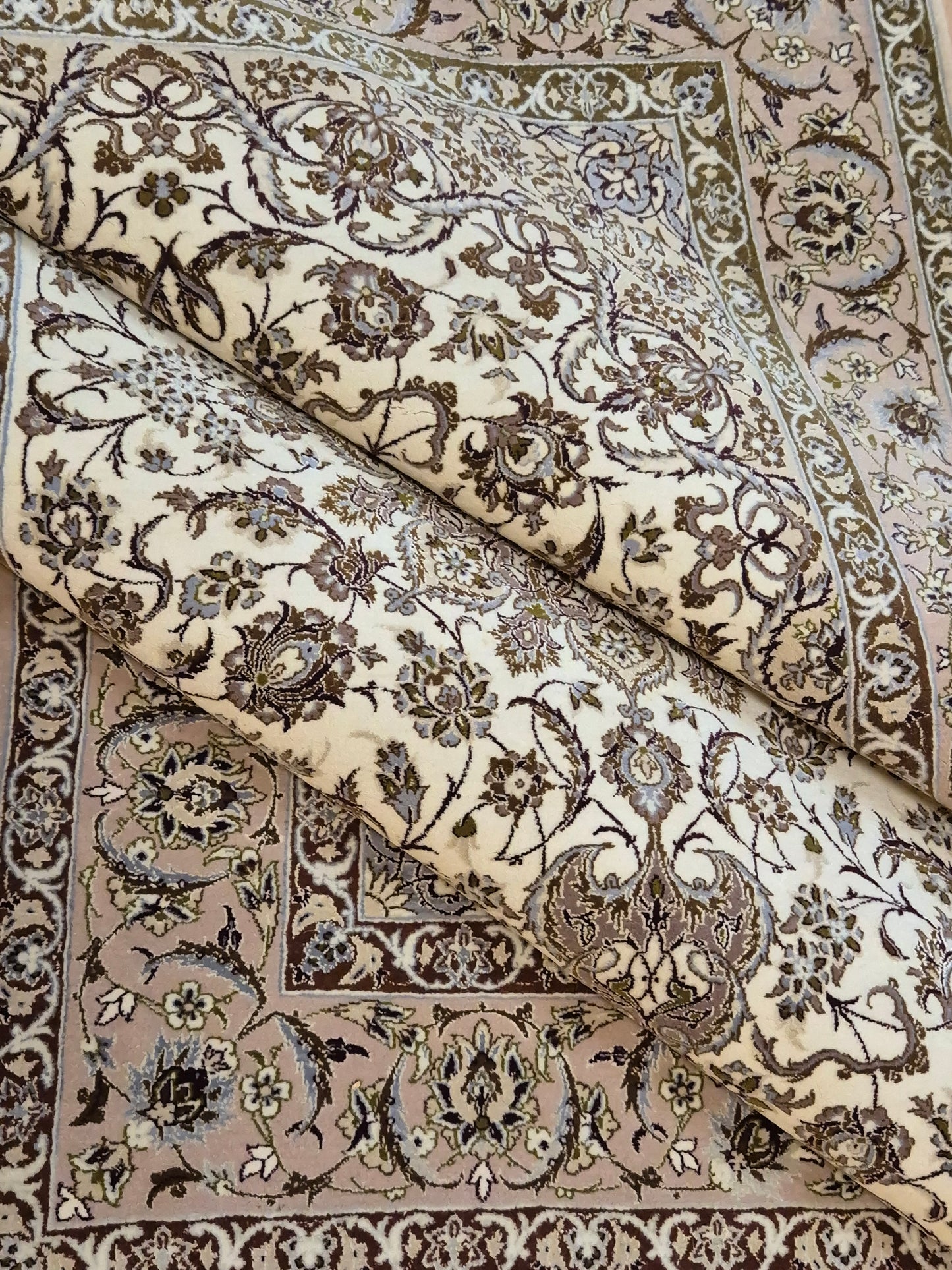 Isfahan Teppich Korkwolle mit Seide Medaillon feine Knüpfung