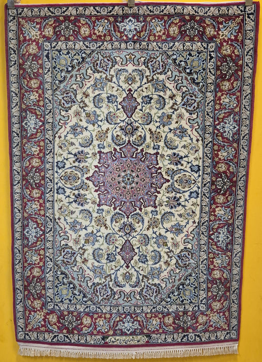 Isfahan Teppich Korkwolle mit Seide Medaillon fein signiert