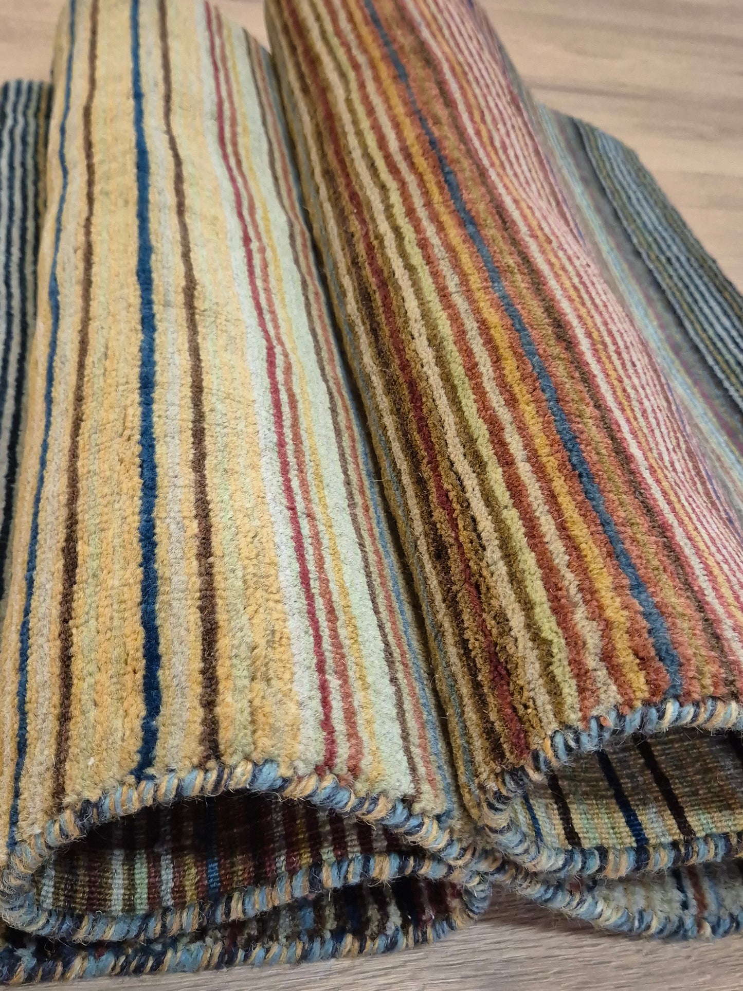 Gabbeh Teppich Schurwolle handgeknüpft buntes Streifendekor