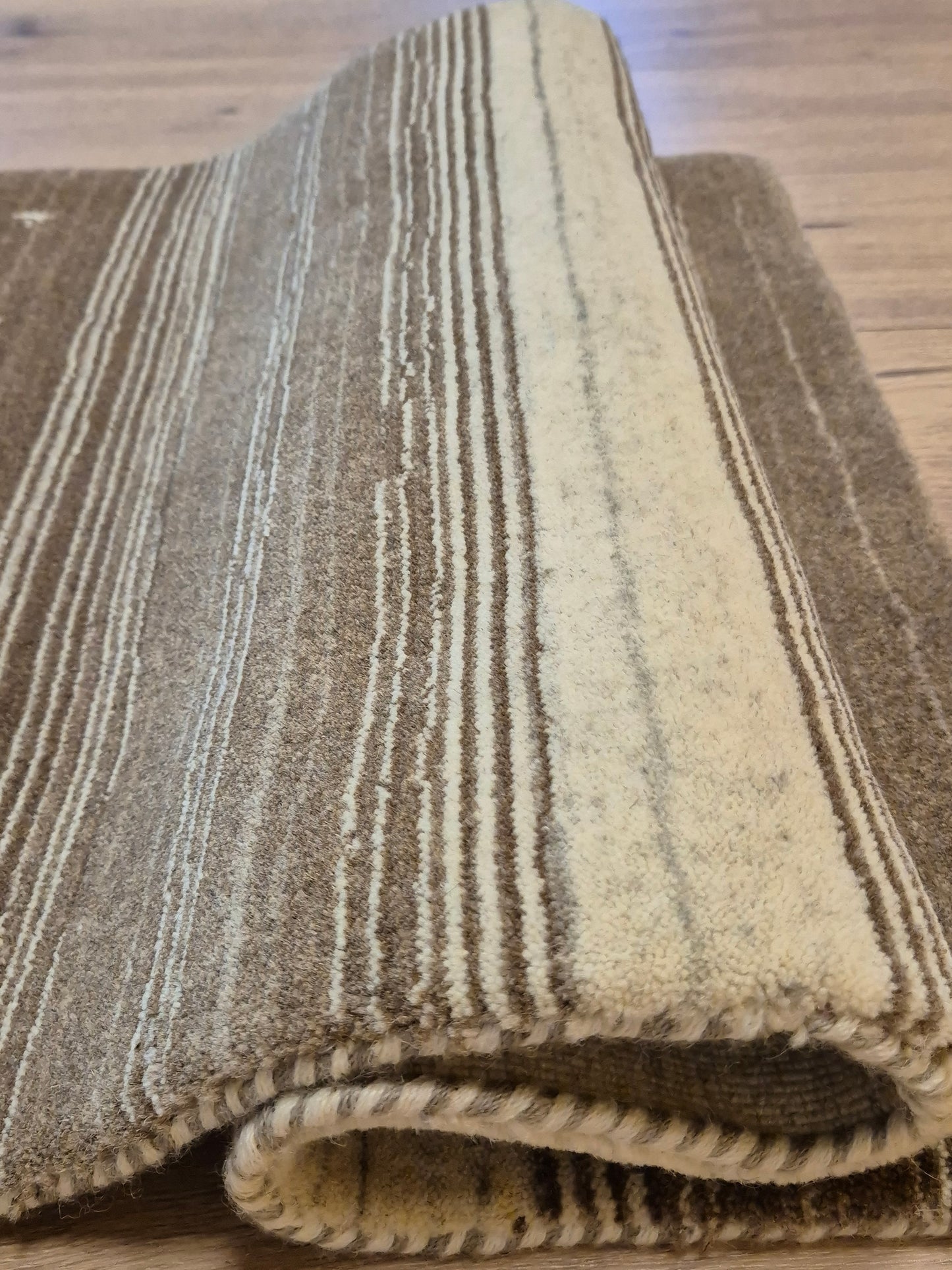 Perser Gabbeh Teppich Schurwolle naturbelassenes Streifenmuster