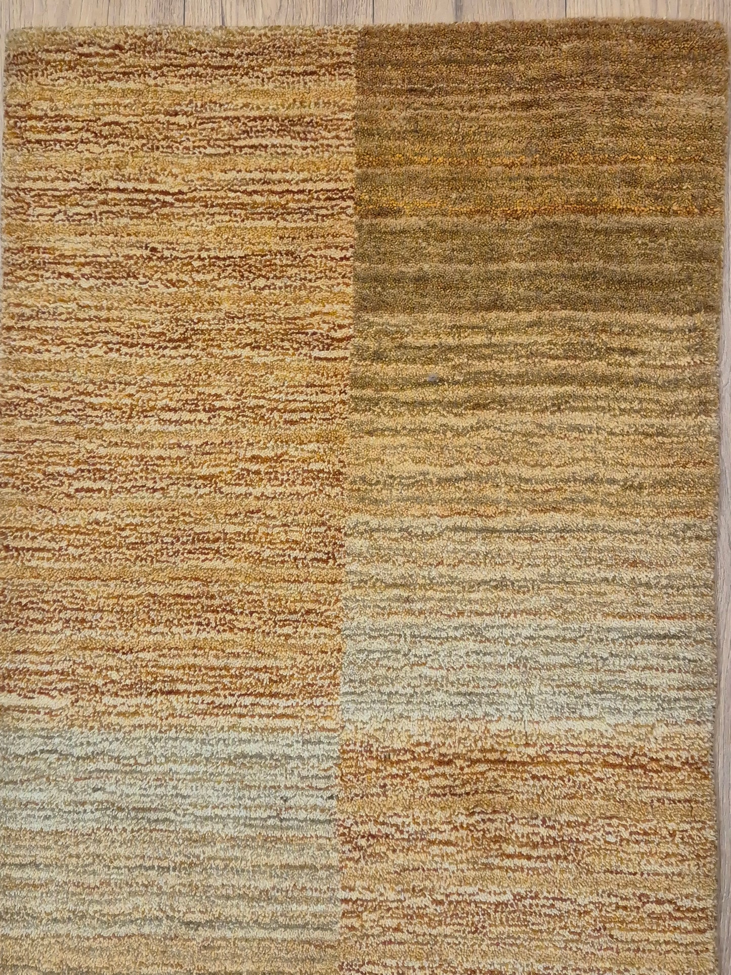 Perser Gabbeh Teppich Schurwolle geometrisches Feldmuster Naturtöne