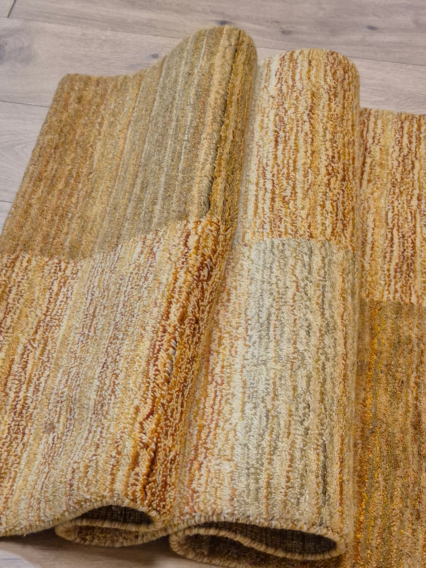 Perser Gabbeh Teppich Schurwolle geometrisches Feldmuster Naturtöne