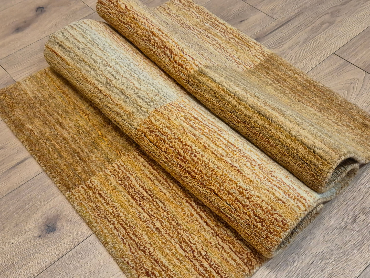 Perser Gabbeh Teppich Schurwolle geometrisches Feldmuster Naturtöne