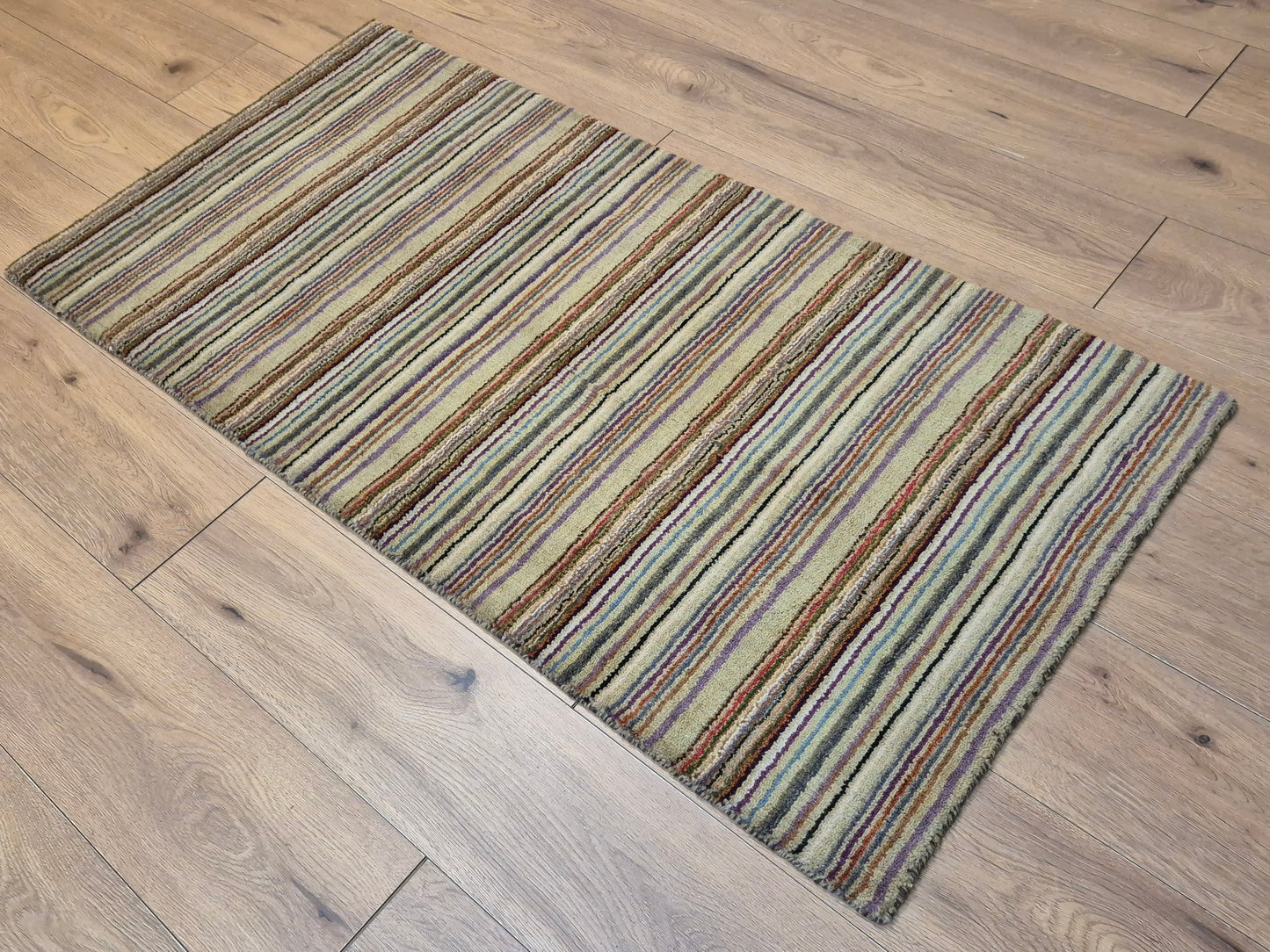 Perser Gabbeh Teppich Schurwolle Streifenmuster bunte Farbgebung