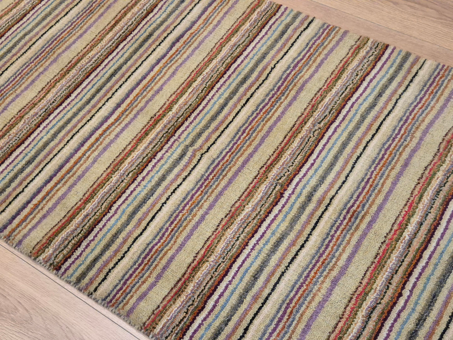 Perser Gabbeh Teppich Schurwolle Streifenmuster bunte Farbgebung