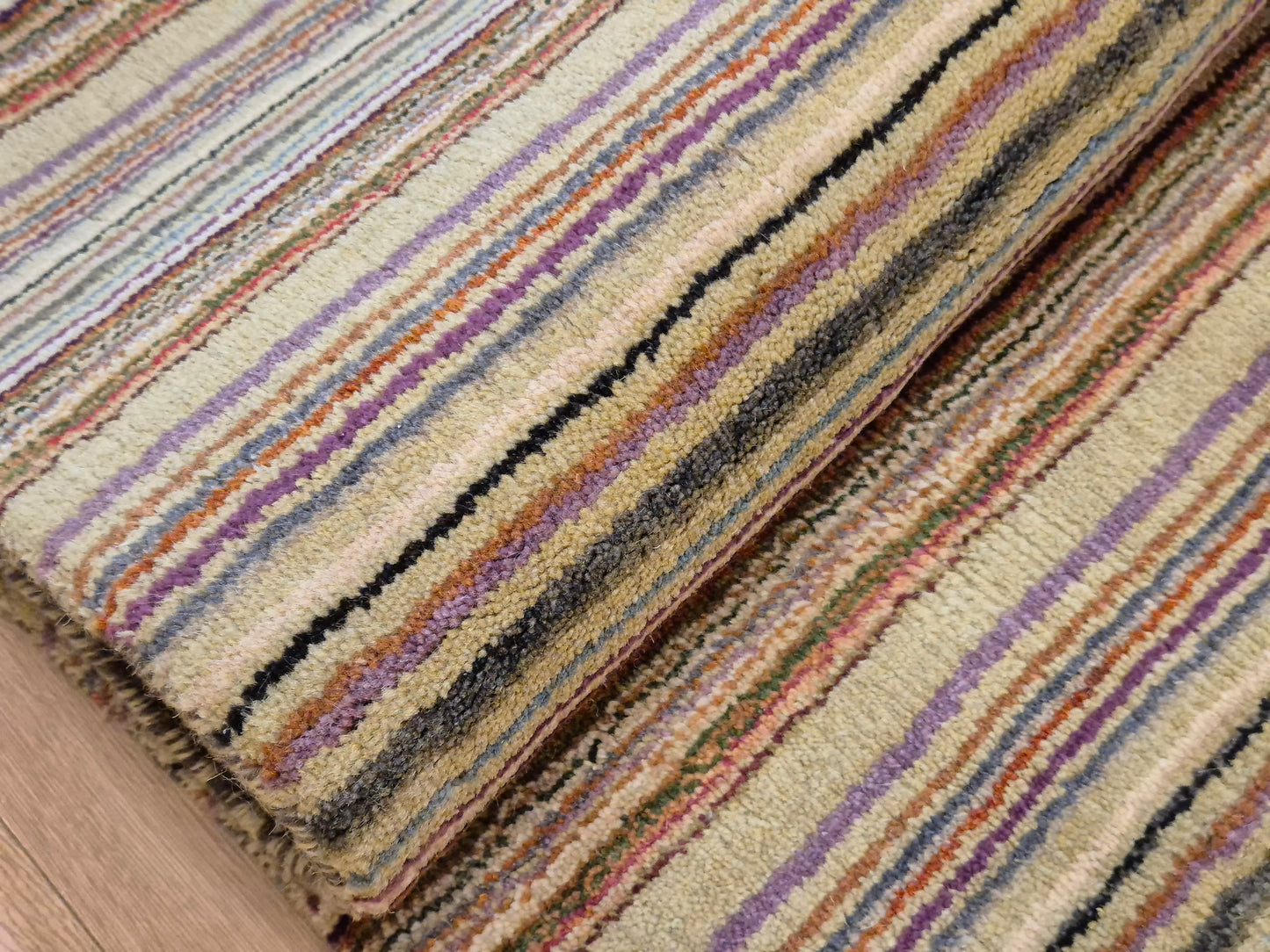 Perser Gabbeh Teppich Schurwolle Streifenmuster bunte Farbgebung