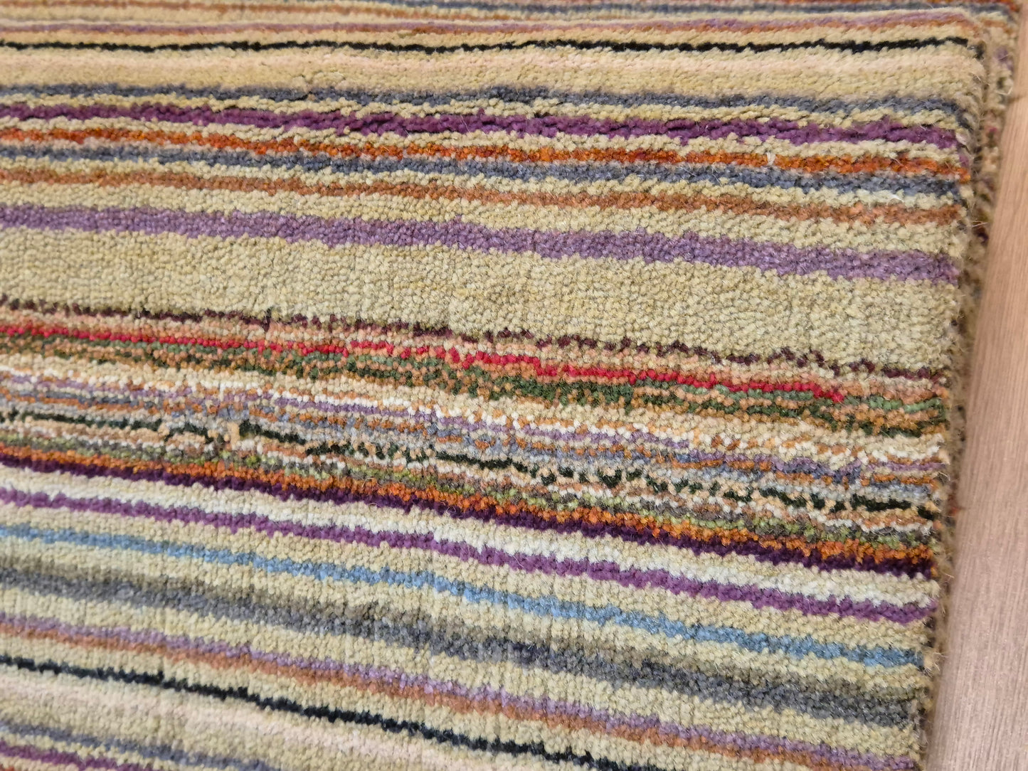 Perser Gabbeh Teppich Schurwolle Streifenmuster bunte Farbgebung