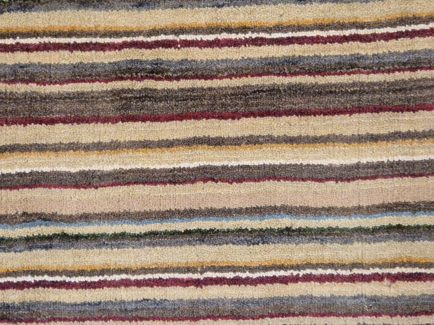 Perser Gabbeh Teppich Schurwolle Streifenmuster erdige Farbpalette