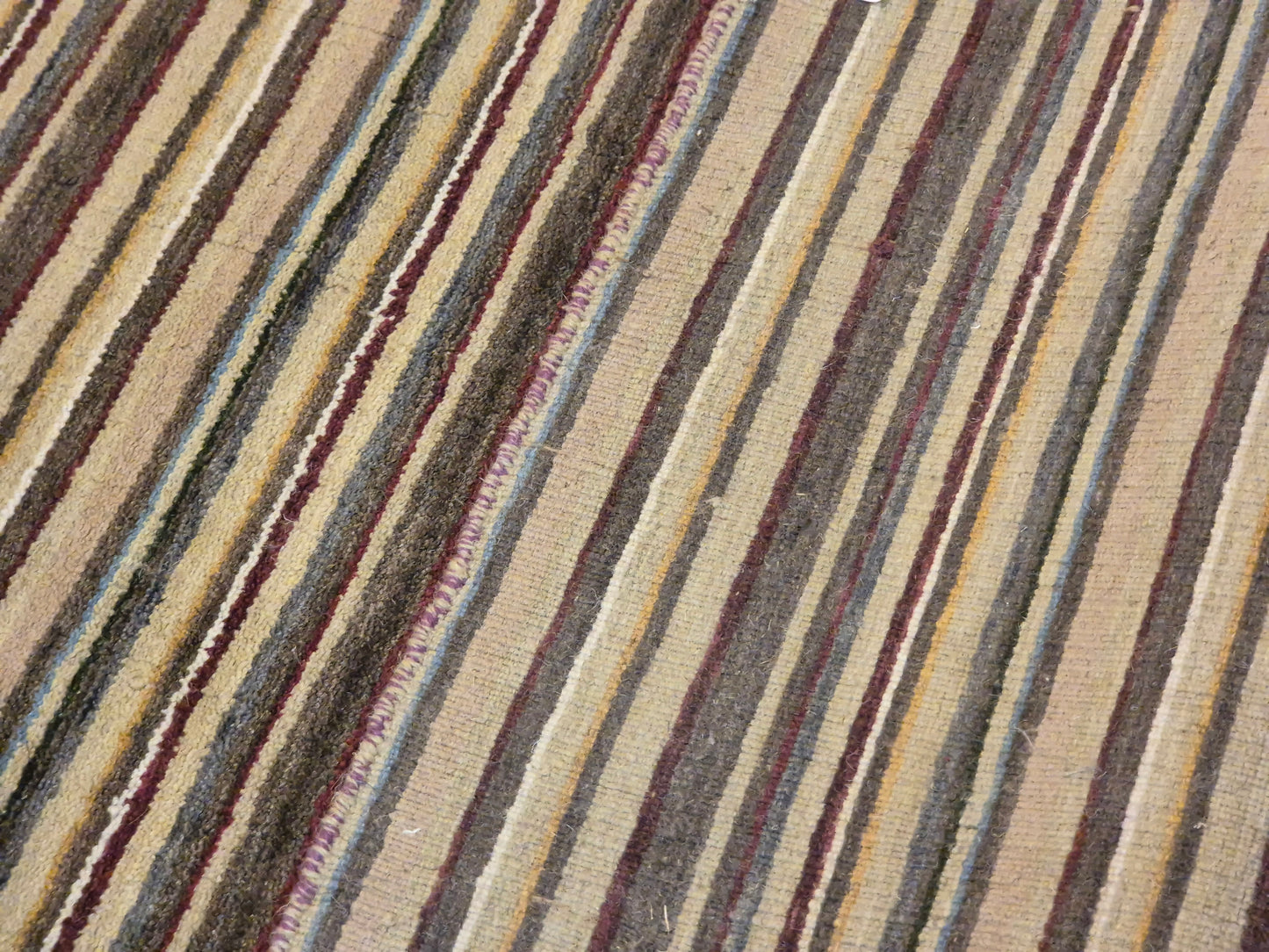 Perser Gabbeh Teppich Schurwolle Streifenmuster erdige Farbpalette