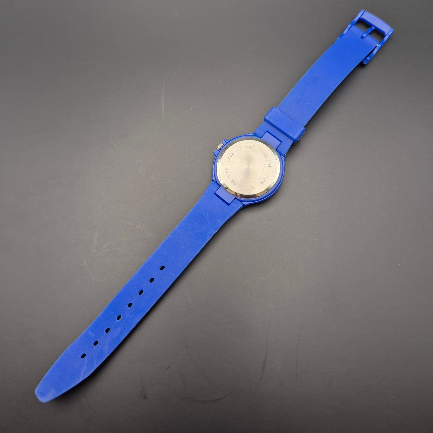 Johnson’s Suncare Uhr – Bunte Sammleruhr im Sommerdesign