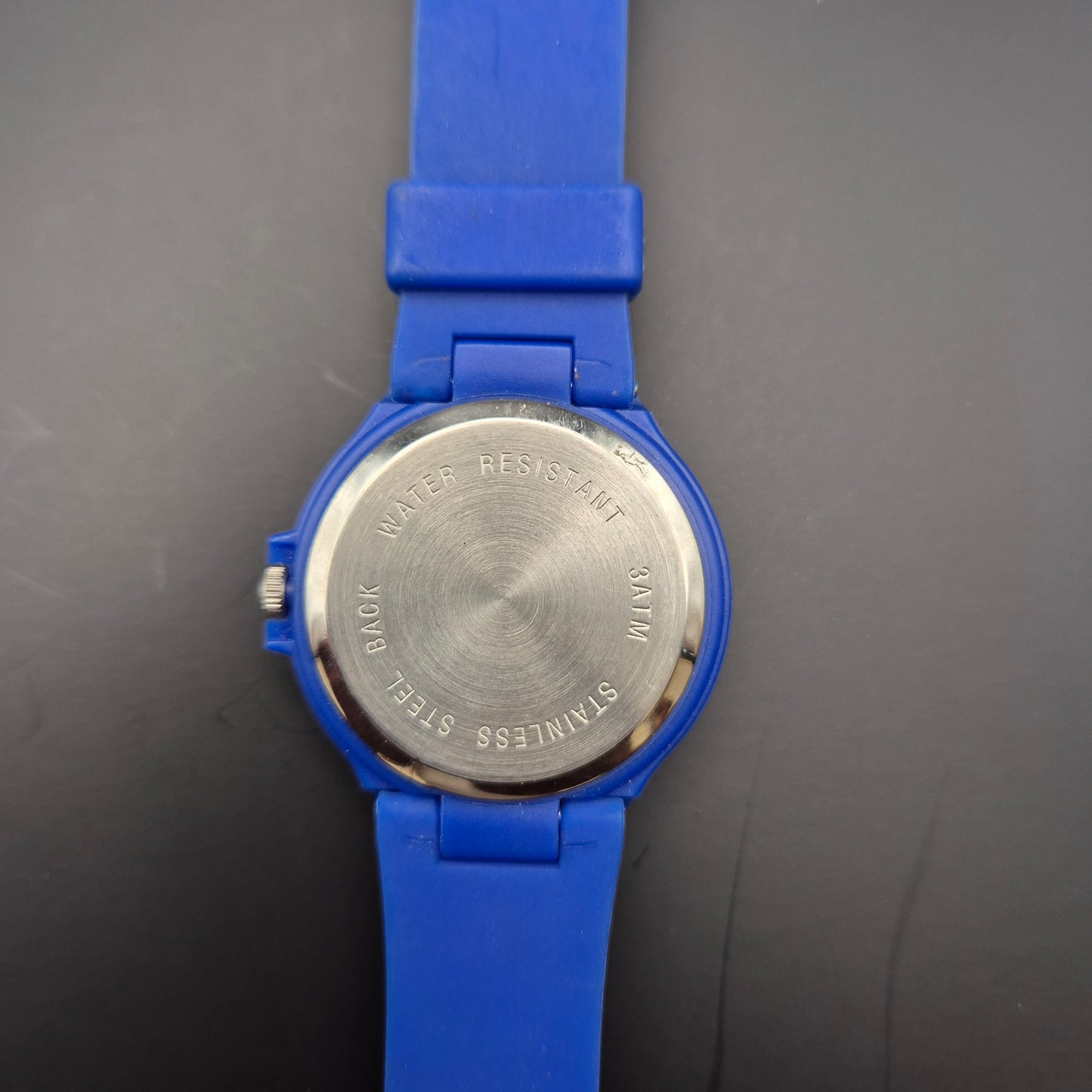 Johnson’s Suncare Uhr – Bunte Sammleruhr im Sommerdesign