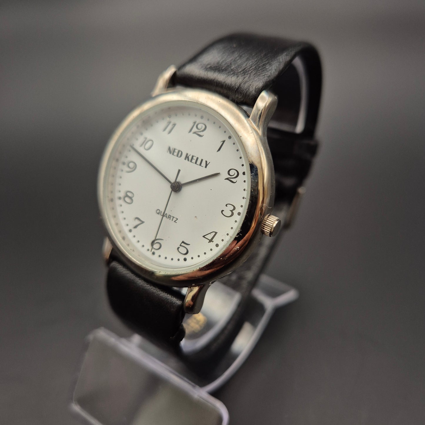 Ned Kelly Herren Uhr – Schlichtes Design mit schwarzem Lederarmband