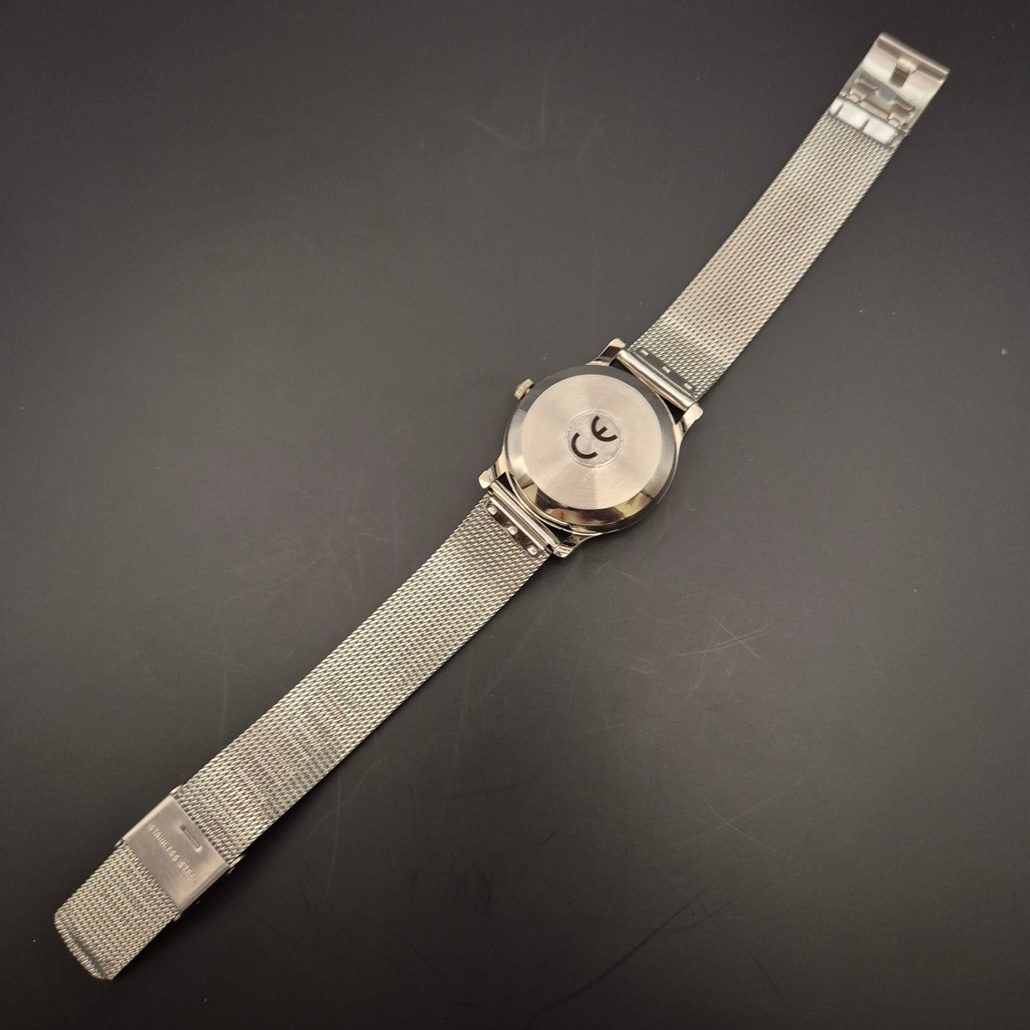 Unisex Uhr – Modernes Design mit grünem Zifferblatt und Meshband