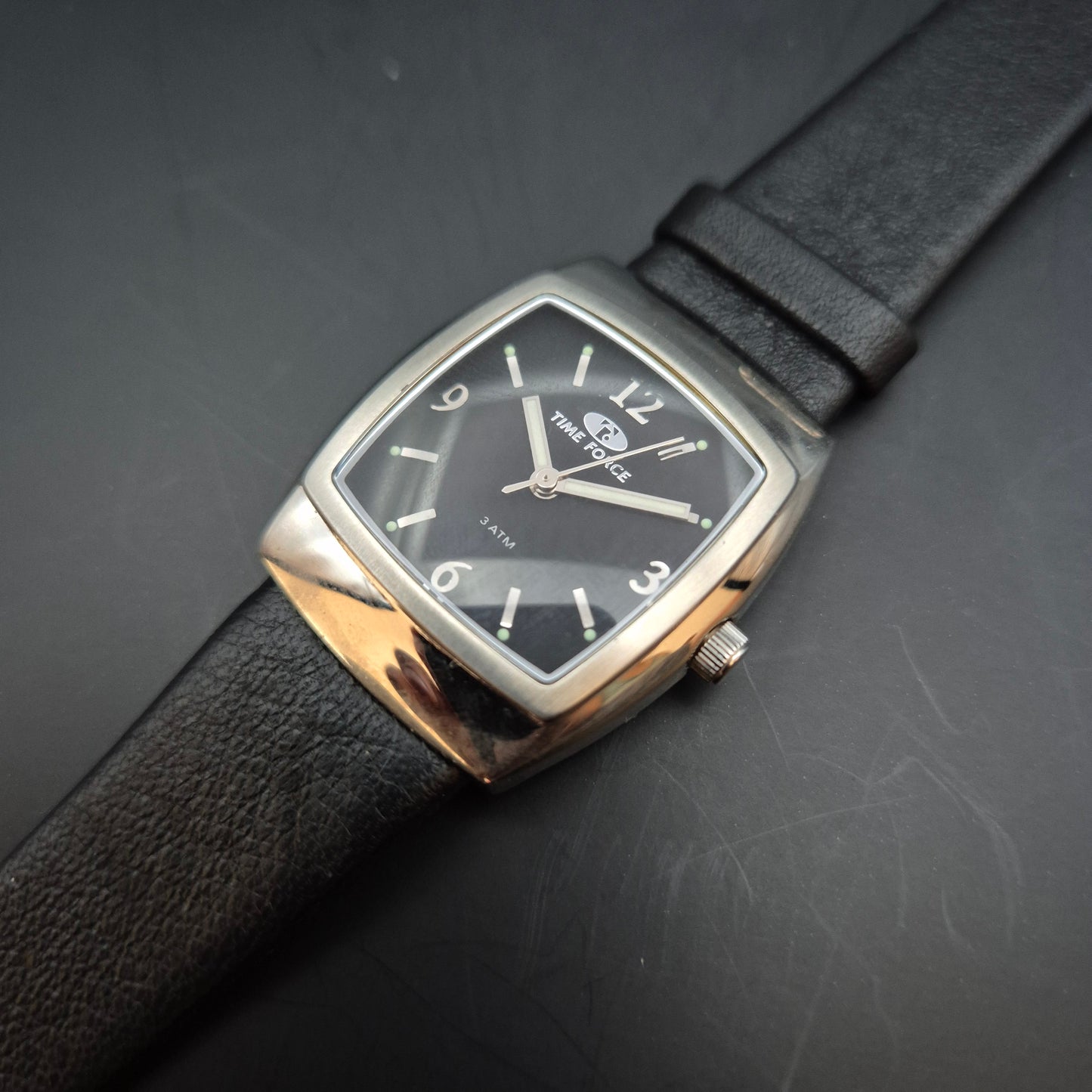 Time Force Uhr – Italienisches Design, Edelstahlgehäuse