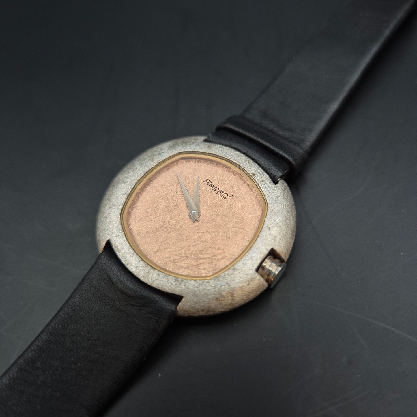 Vintage Regent Herren Uhr – Einzigartiges Design mit Lederarmband