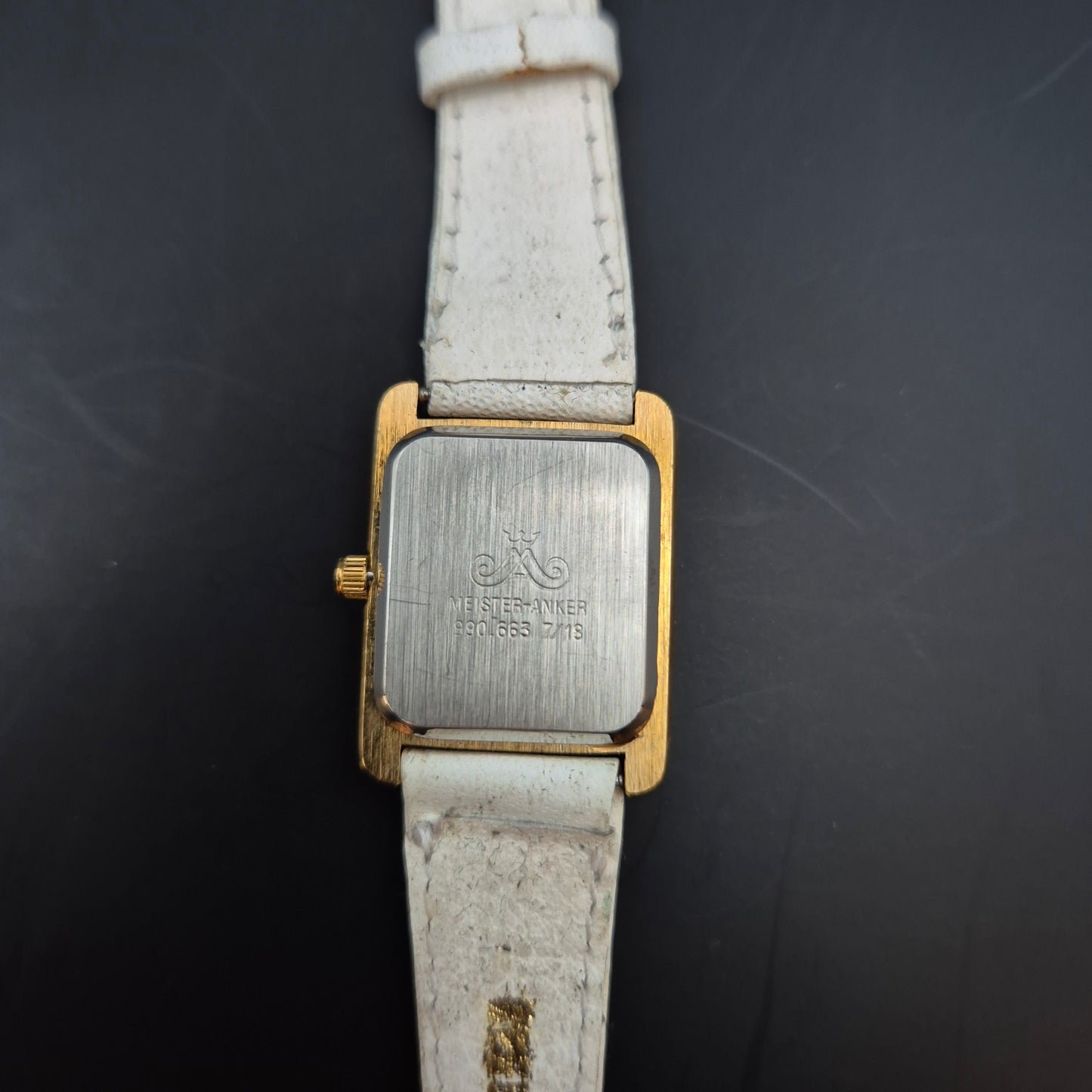 Elegante Meister Anker Damen Uhr – Klassisches Design mit Weißem Armband