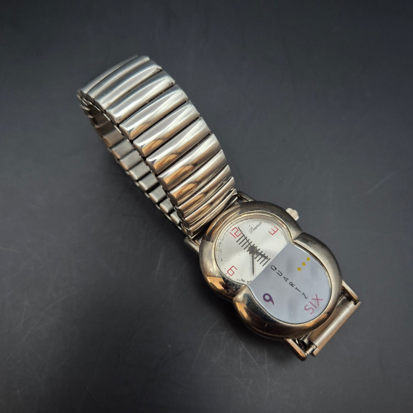 Ausgefallene Damen Uhr – Kreatives Zifferblatt mit Edelstahlarmband