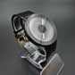 Moderne ZenRa Unisex Uhr – Minimalistisches Design in Schwarz & Gold