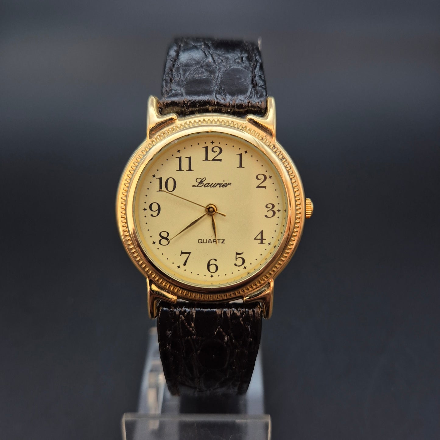 Laurier Damen Uhr – Quarz, Goldfarben mit Kroko-Lederarmband