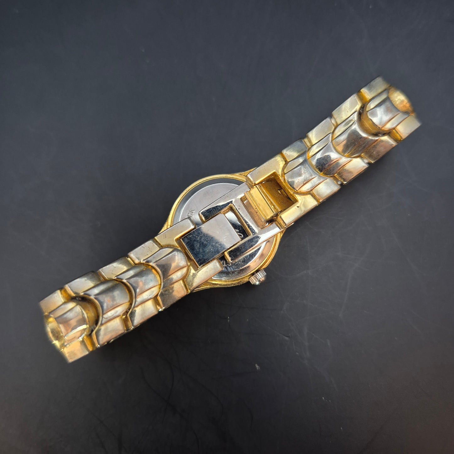 Cyprea Damen Uhr – Quarz, Goldfarben mit Glitzersteinen