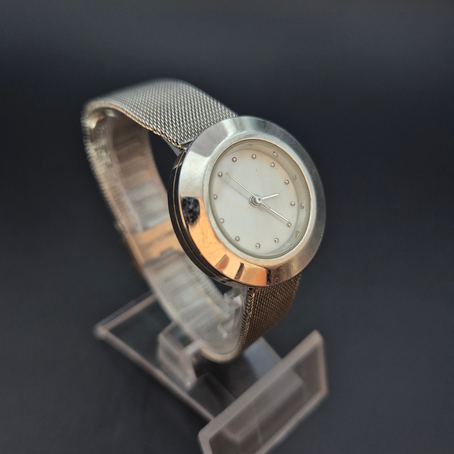 Elegante Damen Uhr – Quarz mit Milanaise-Armband