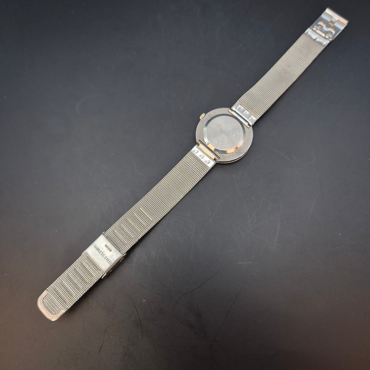 Elegante Damen Uhr – Quarz mit Milanaise-Armband