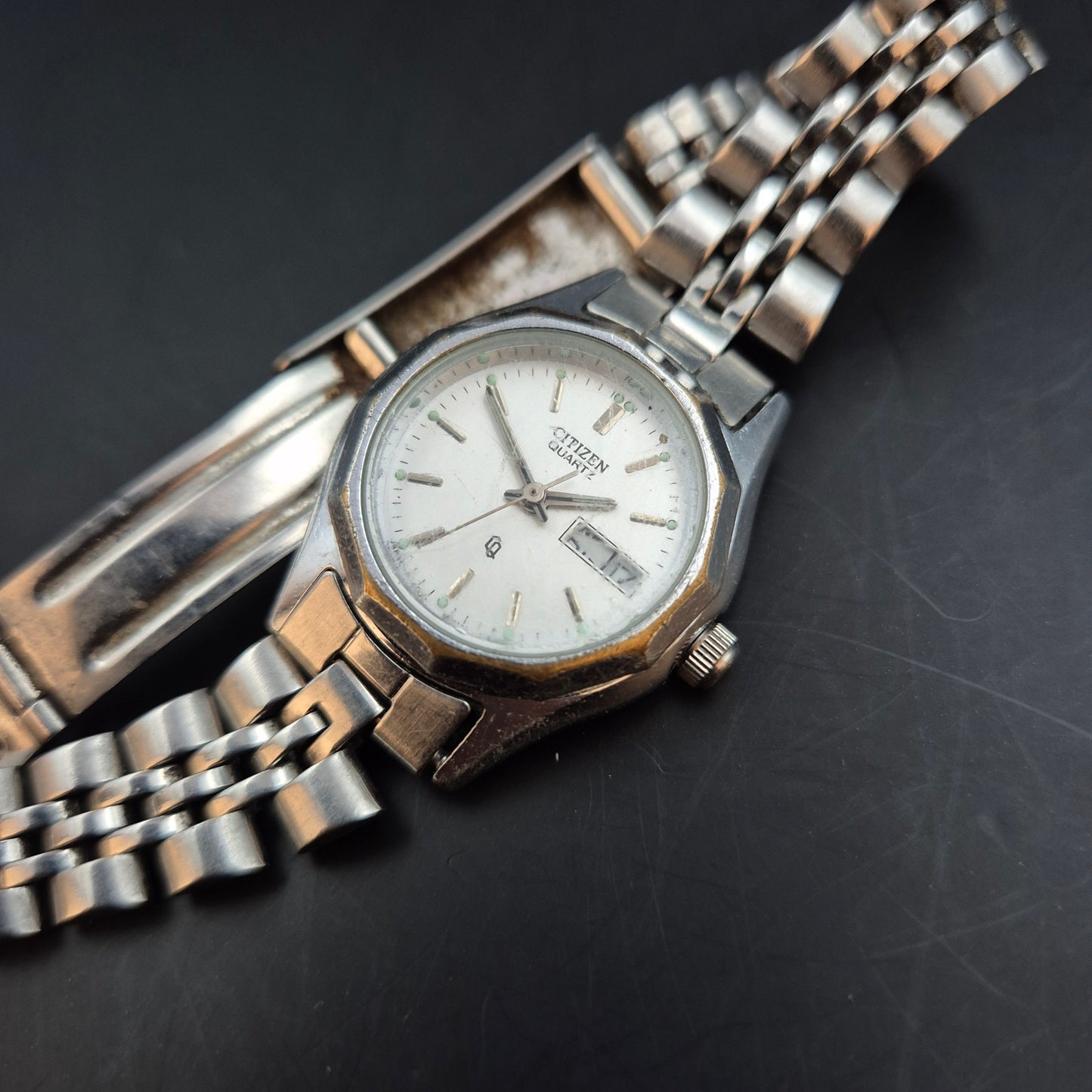 Citizen Damen Uhr – Quarz mit Datum, Edelstahl