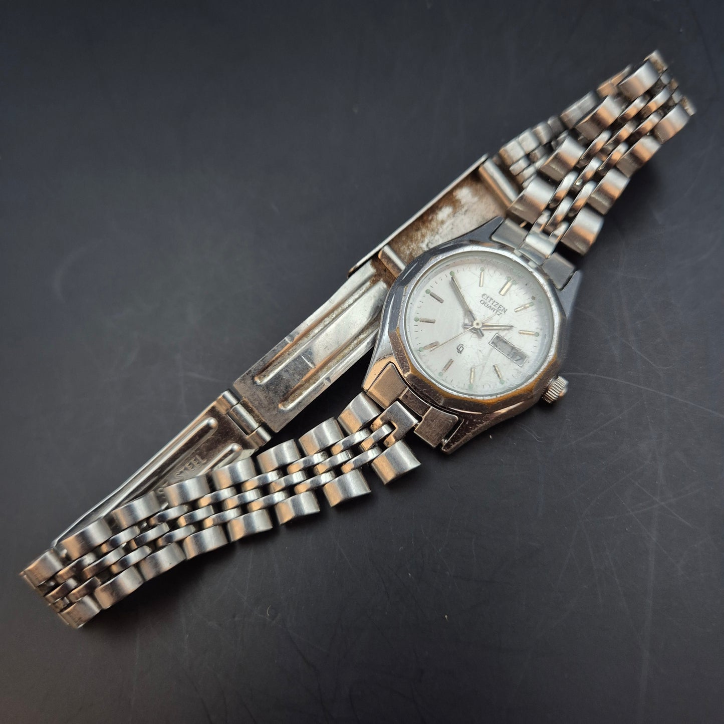 Citizen Damen Uhr – Quarz mit Datum, Edelstahl