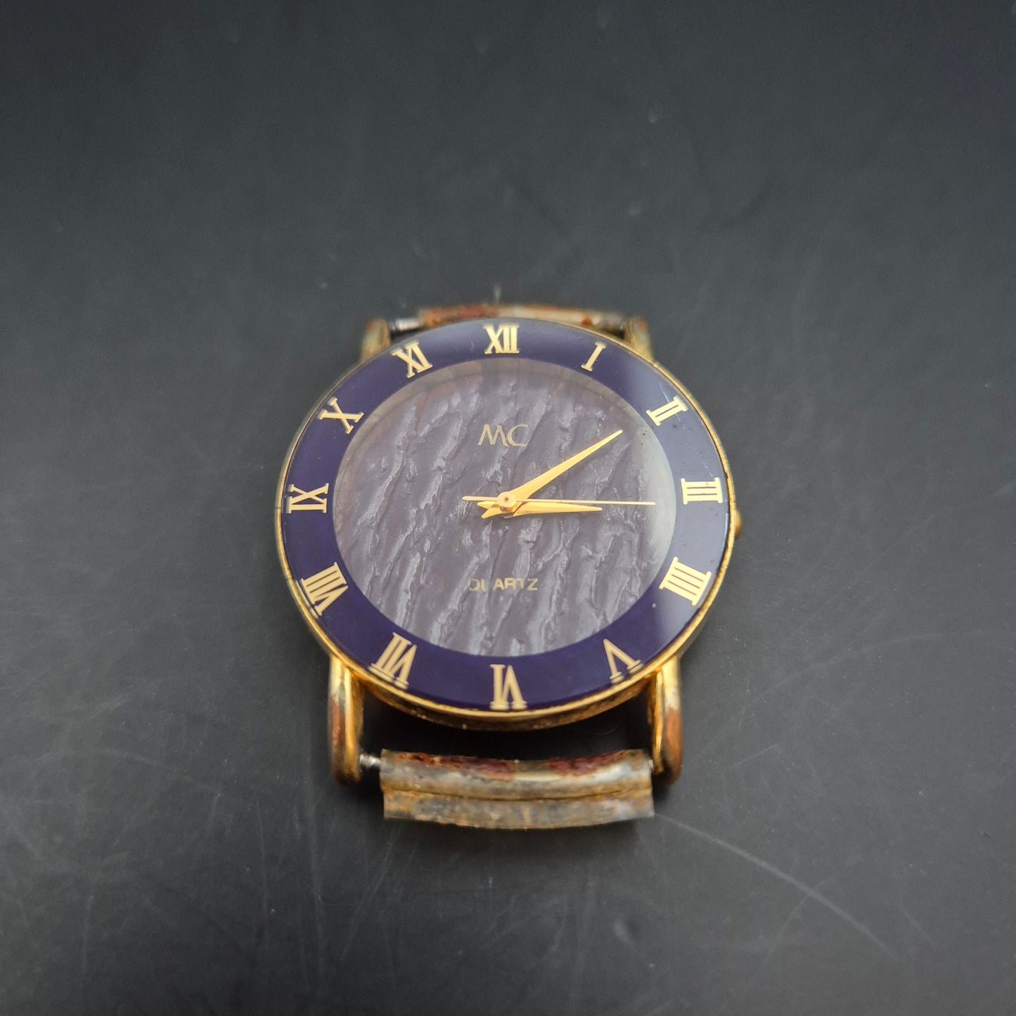 MC Damen Uhr – Quarz, Goldfarben mit blauem Zifferblatt (ohne Armband)