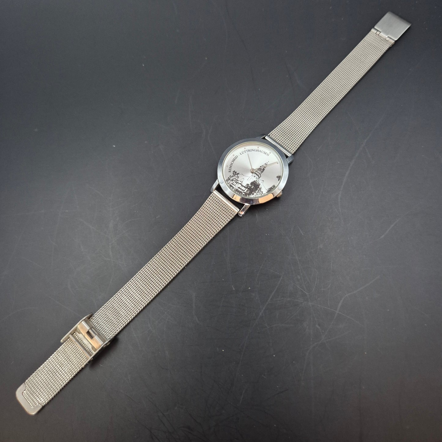 ENKO Germany Damen Uhr Quarz Milanaise-Armband