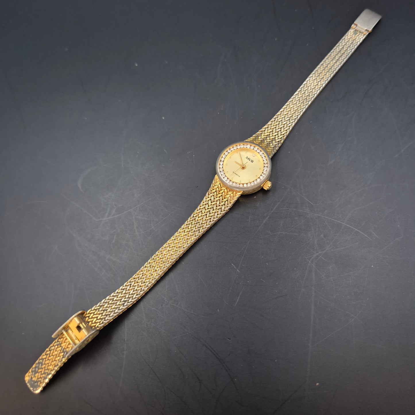 MVB Damen Uhr – Quarz, Goldfarben mit Zirkonias