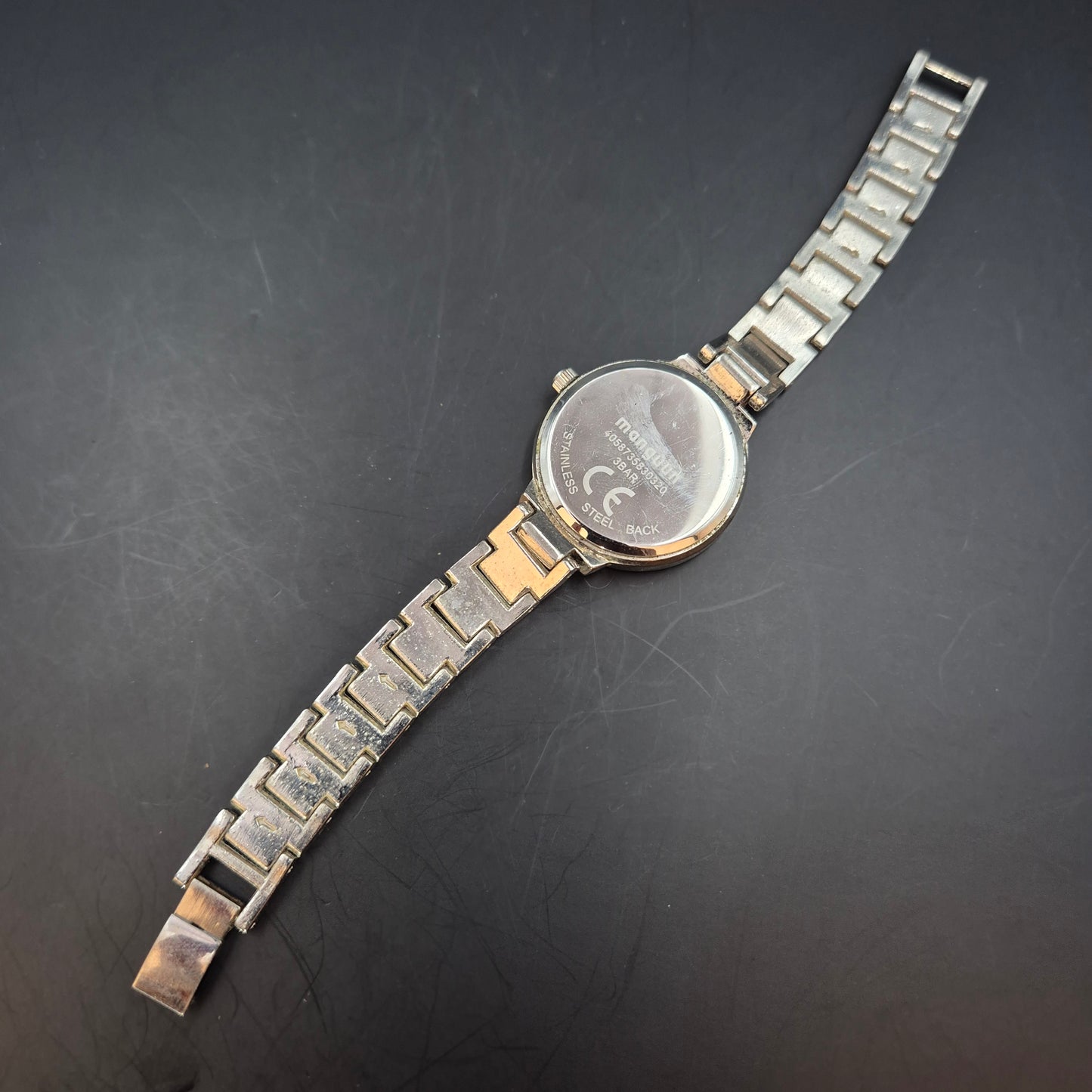 Manguun Damen Uhr – Quarz, Perlmuttzifferblatt mit Strass-Besatz