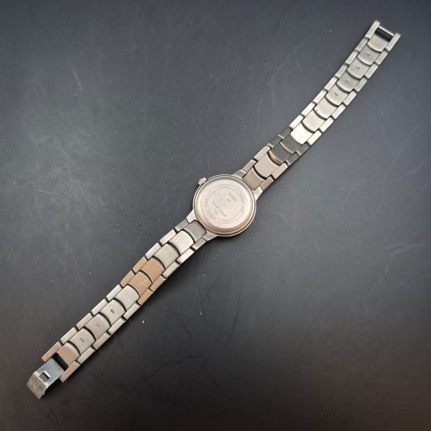 Rivado Damen Uhr – Quarz, Titan mit Strass-Akzenten