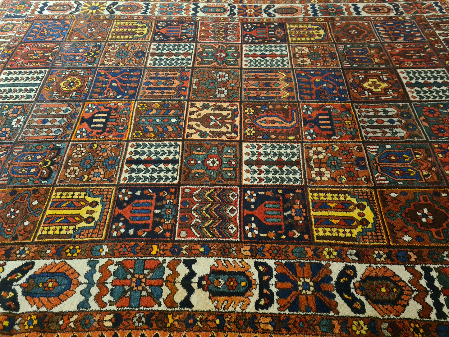 Perserteppich Orientteppich Handgeknüpfter Teppich Bachtiar 305x230cm