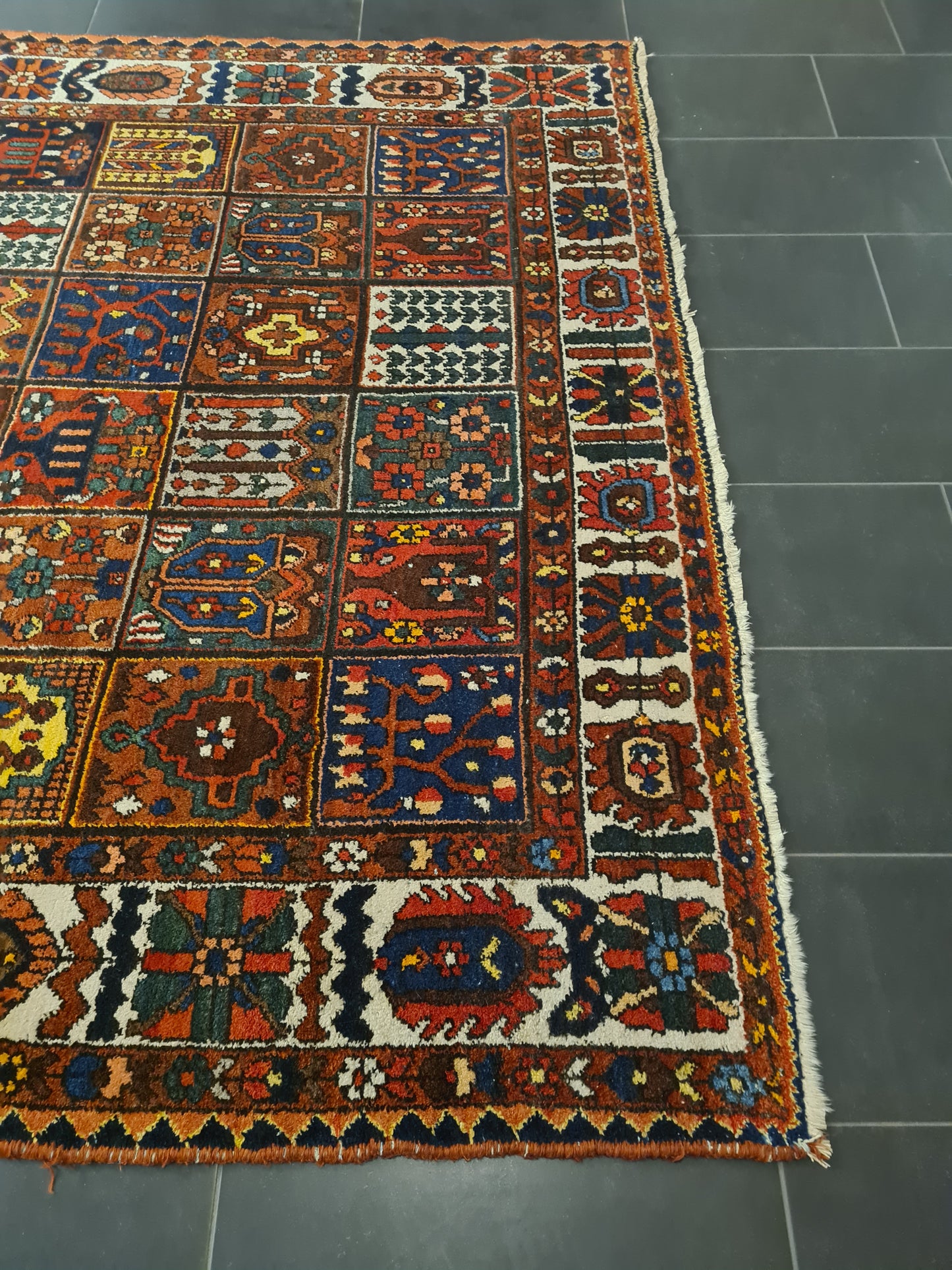 Perserteppich Orientteppich Handgeknüpfter Teppich Bachtiar 305x230cm