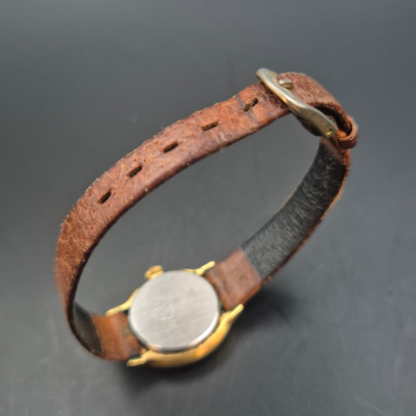 LH Damen Uhr – Quarz, Goldfarben mit römischen Ziffern