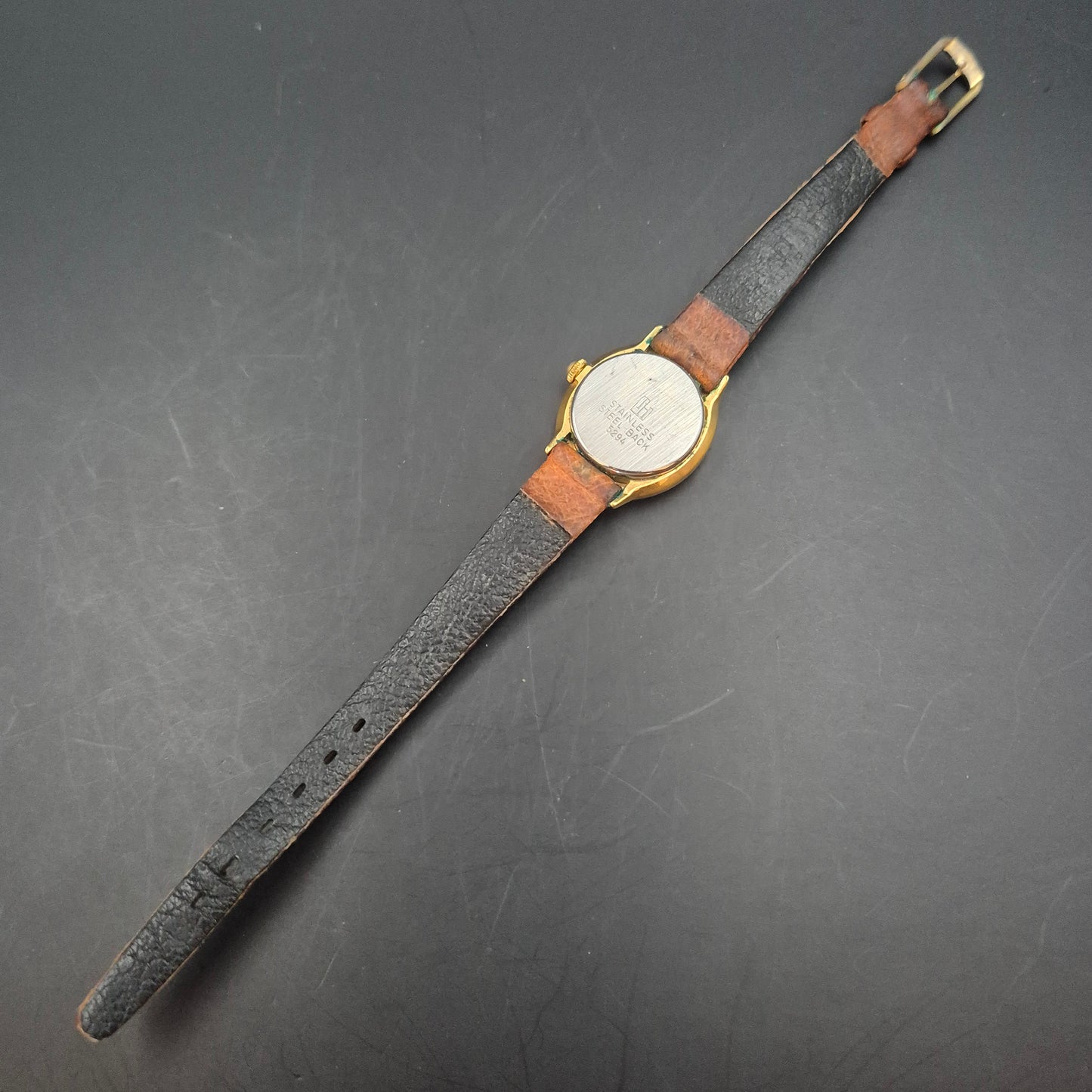 LH Damen Uhr – Quarz, Goldfarben mit römischen Ziffern