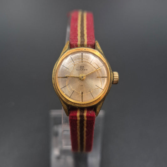 Vintage Ducado Damen Uhr – Charme mit gestreiftem Armband