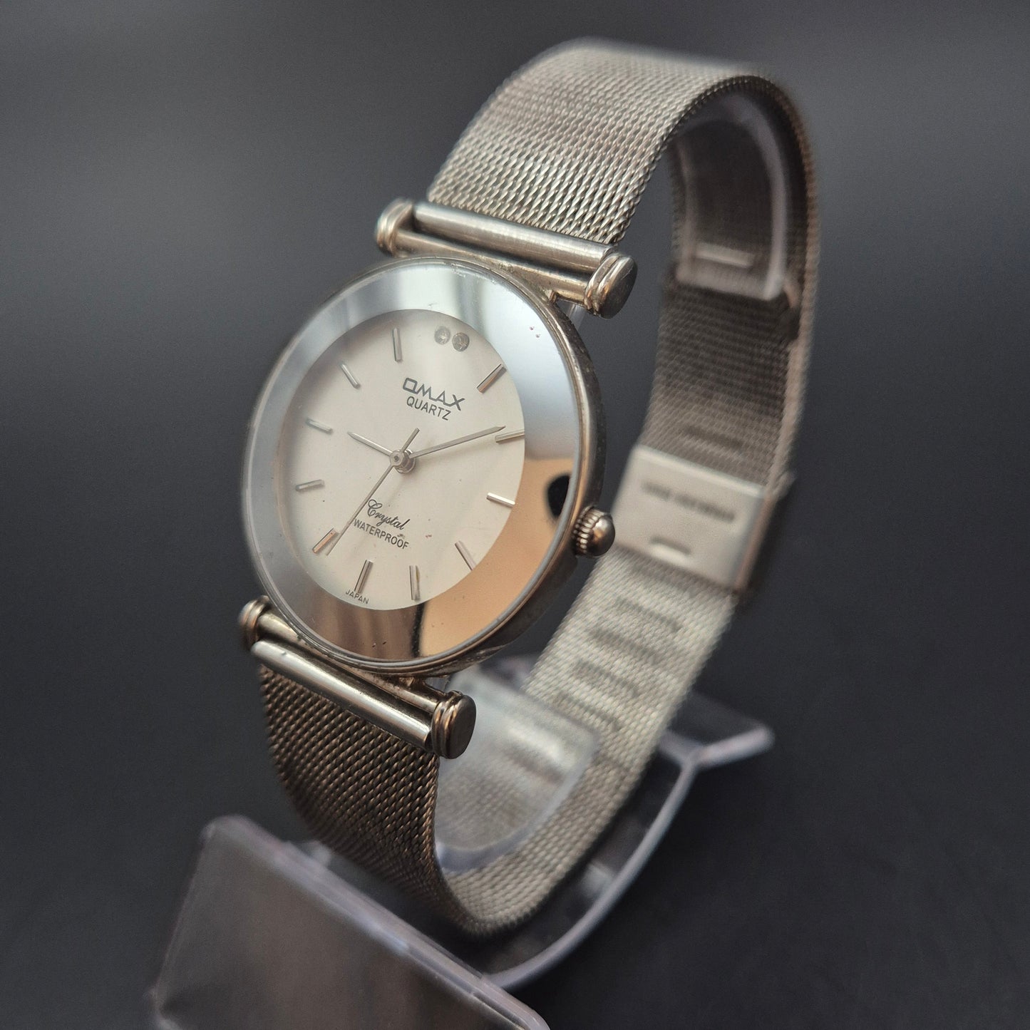 Elegante Omax Damen Uhr – Minimalistisches Design mit Glitzerstein